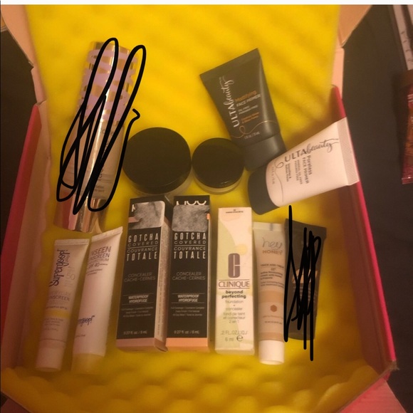 Makeup bundle!!! 💙❤️ - Picture 9 of 9